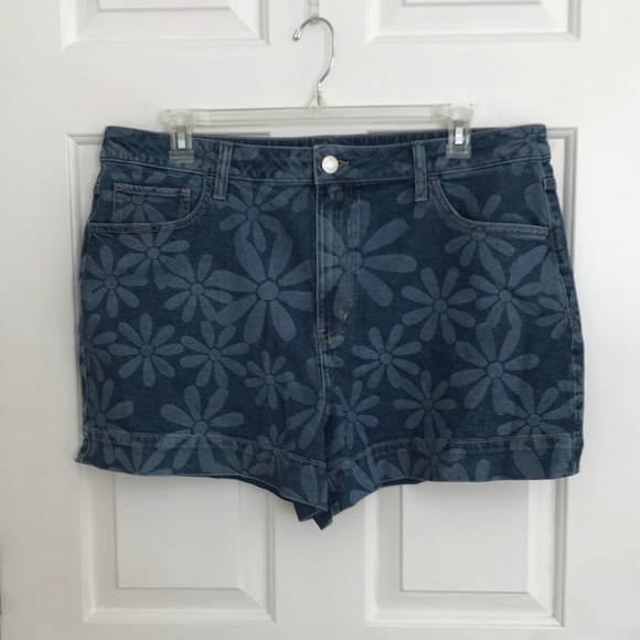 SO Goods For Life High Rise Mom Flower Print Denim Shorts Size 18/36W - Picture 1 of 6